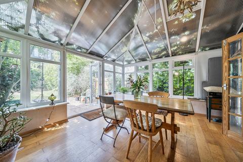 3 bedroom terraced house for sale, Mead Road, Richmond, TW10