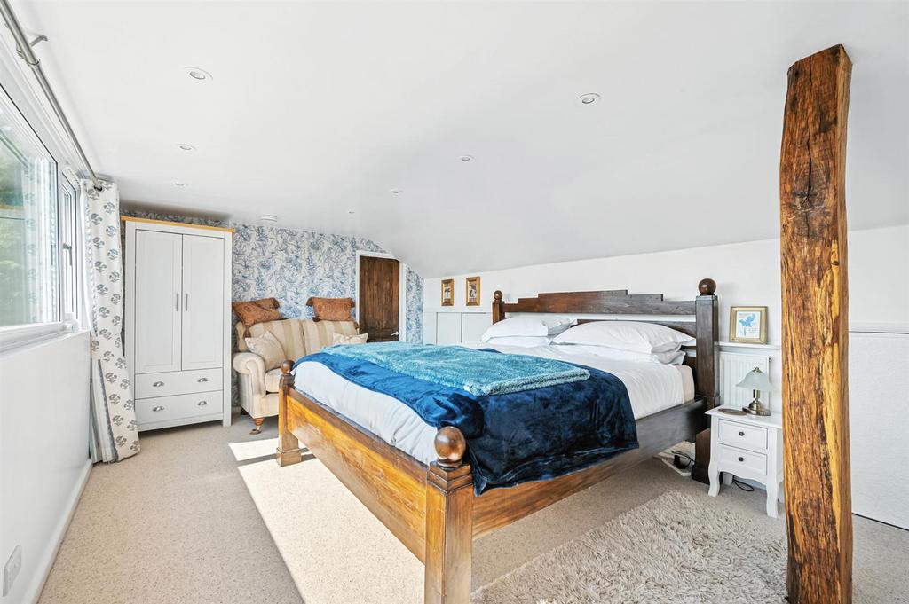 Saxton Mee Highfield 0002.jpg