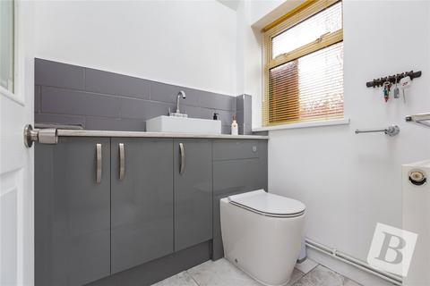 8 Westfield Close, Gravesend, DA12 5EH