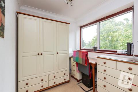8 Westfield Close, Gravesend, DA12 5EH