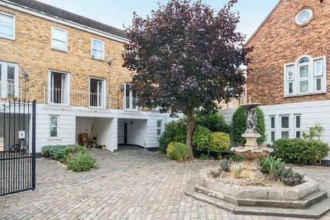 undefined, Robinscroft Mews, Greenwich