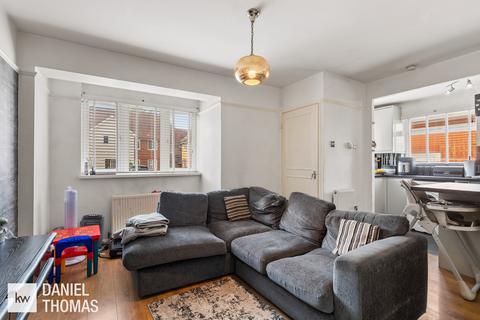 38 Eagle Close, Waltham Abbey, EN9 3NA