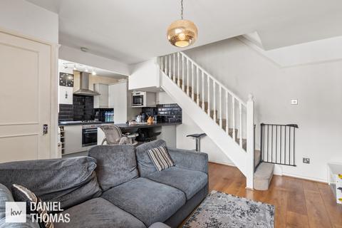 38 Eagle Close, Waltham Abbey, EN9 3NA