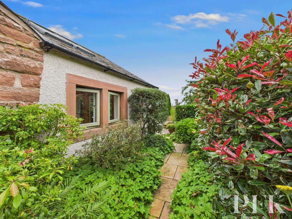 Path to Rear Garden