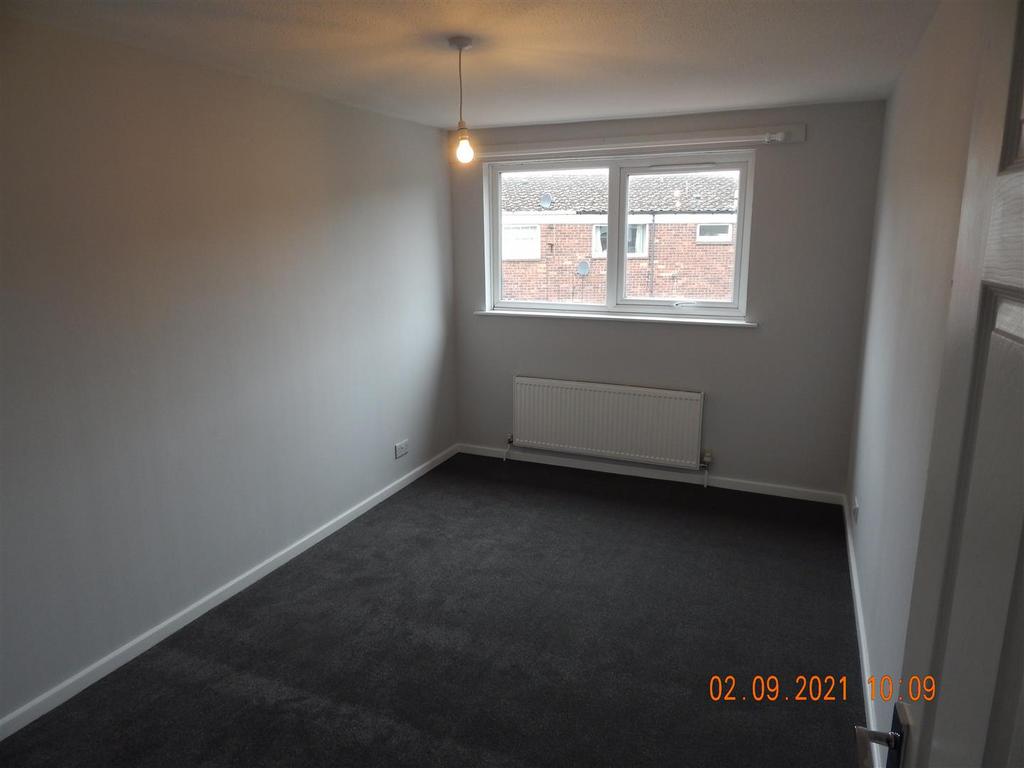 One Double Bedroom