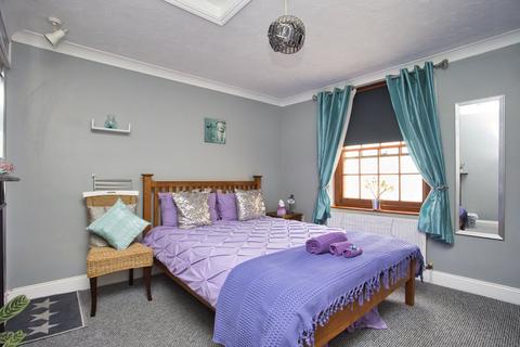 undefined, Queens Gardens, Dover, Kent, CT17