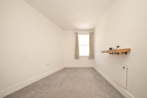 3 bedroom flat for sale, Kings Place, Ramsgate, CT11
