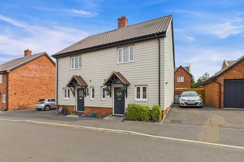 2 bedroom semi-detached house for sale, Greensleeves Road, Chilton