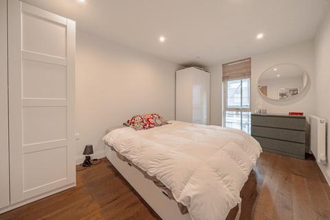 1 bedroom flat for sale, Grange Road, London, SE1