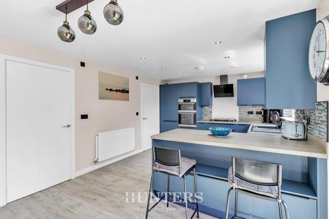 4 bedroom detached house for sale, Kirkfell Drive, Middleton, Manchester