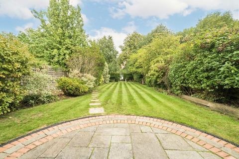 5 bedroom detached house for sale, Exeter Road, London NW2
