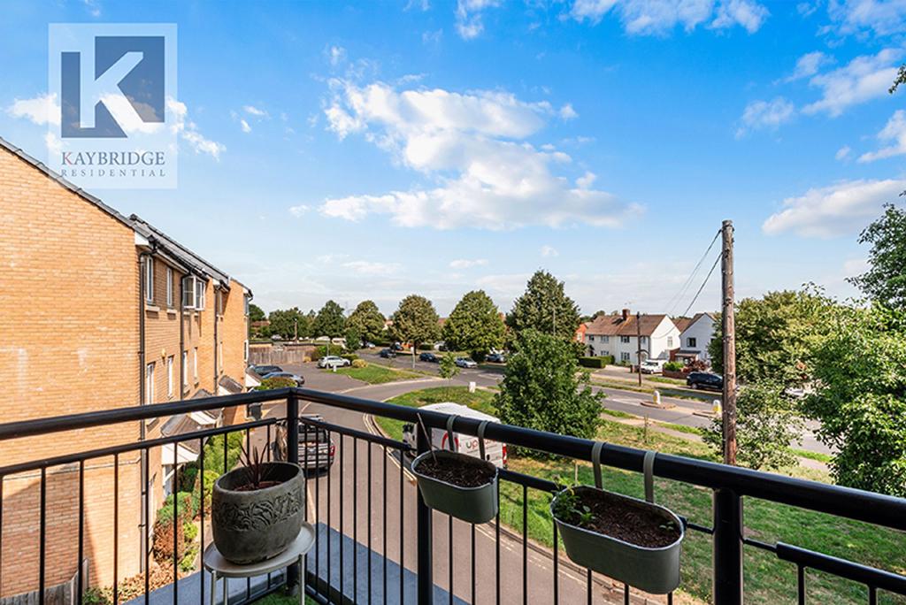 Willow Court Alpine Close, Epsom - KT19 9 FJ