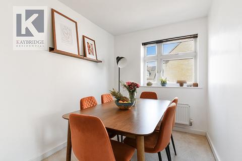 2 bedroom apartment for sale, Alpine Close, Willow Court Alpine Close, KT19
