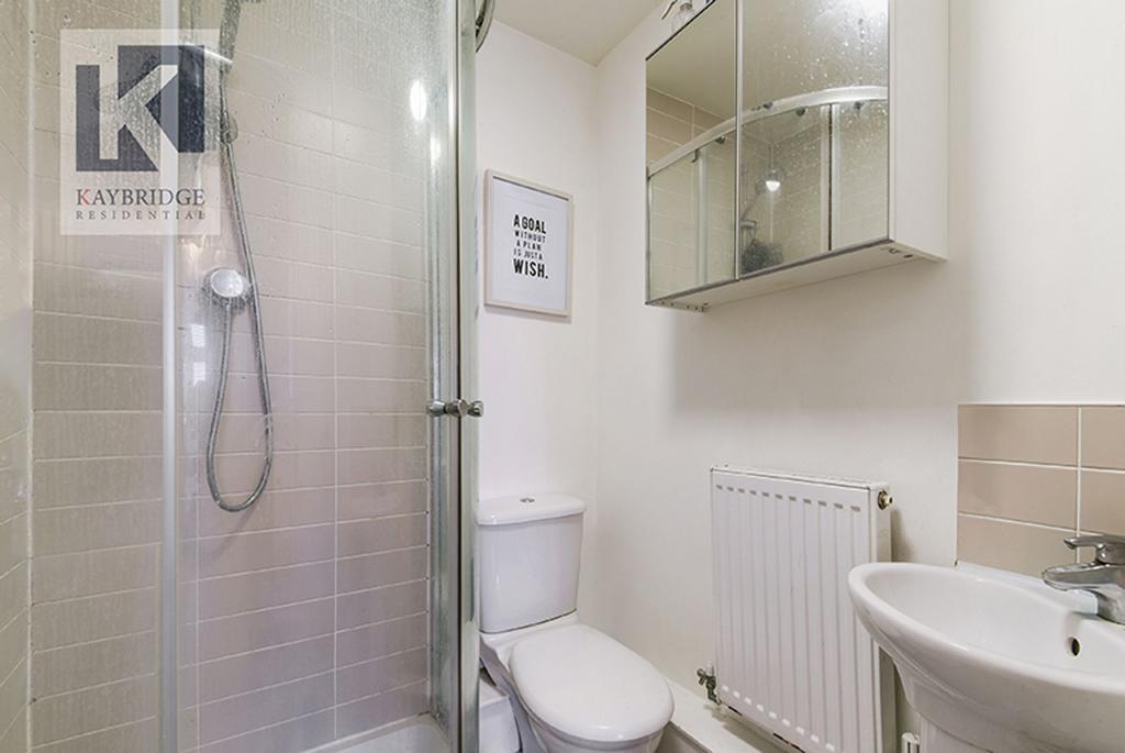 Willow Court Alpine Close, Epsom - KT19 9 FJ