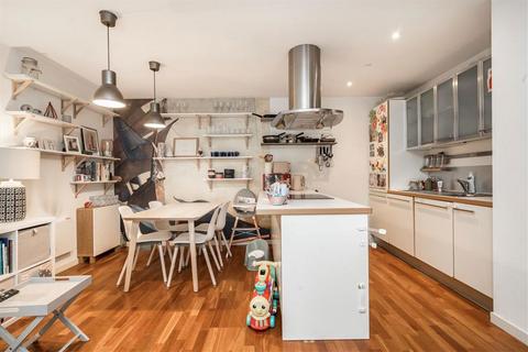 2 bedroom flat for sale, Poole Street, London N1