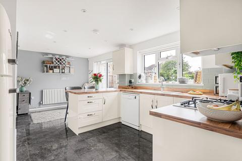 5 bedroom detached house for sale, Merlin Way, Bicester OX26