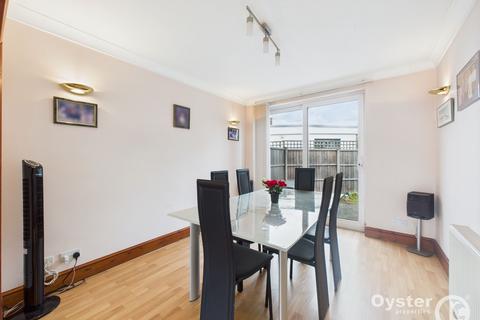4 bedroom semi-detached house for sale, Taunton Way, Stanmore, HA7