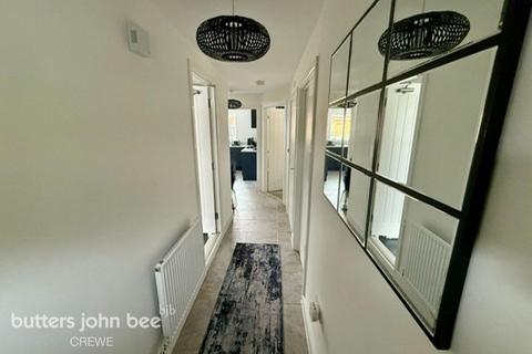 3 bedroom detached house for sale, Maul Field Close, Crewe