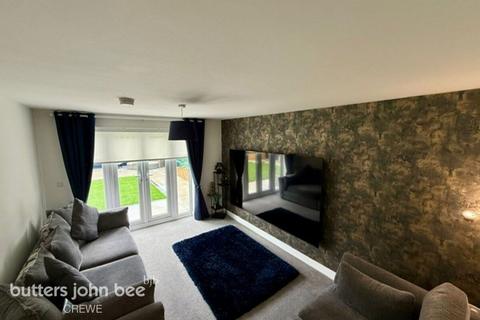 3 bedroom detached house for sale, Maul Field Close, Crewe