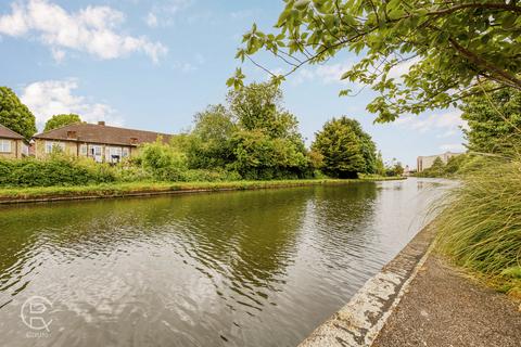 75 Tollgate Drive, Hayes, UB4 0NW