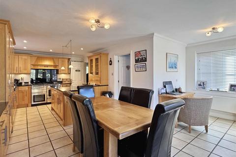 undefined, Ickworth Close, Great Notley, Braintree