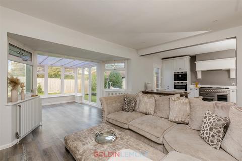 undefined, Green Ridge, Brighton