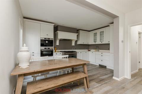 undefined, Green Ridge, Brighton