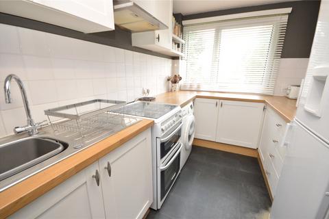 undefined, Lawns Hall Close, Leeds, West Yorkshire