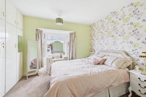 3 bedroom semi-detached house for sale, 40 Manorfield Road, Driffield, YO25 5JE