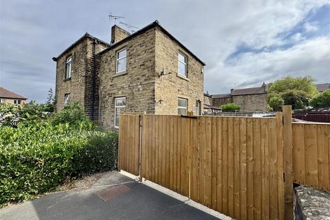 1 bedroom end of terrace house for sale, Wakefield Road, Dalton, Huddersfield, HD5 8PU