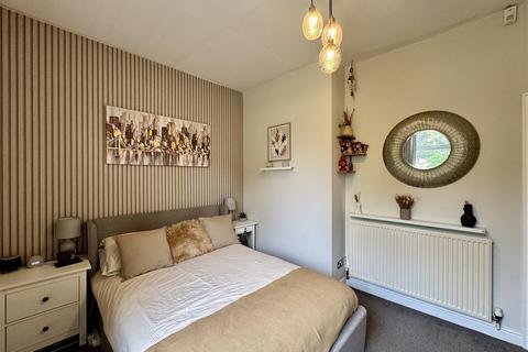 520b Wakefield Road, Huddersfield, HD5 8PU