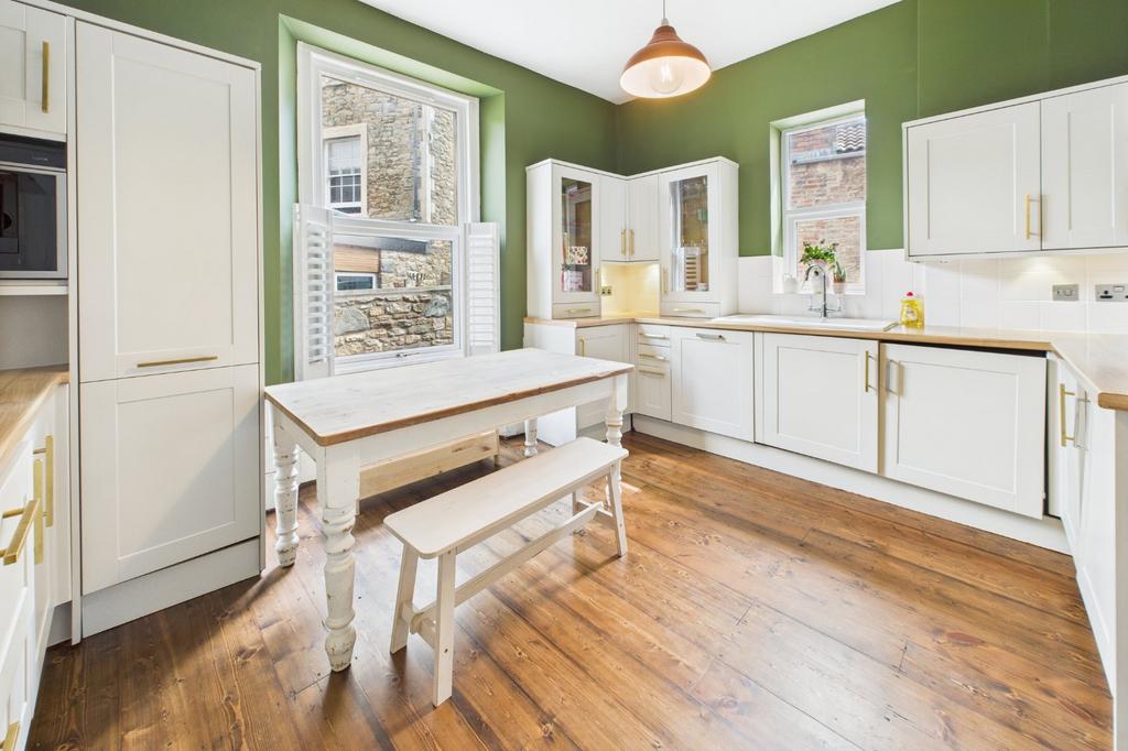 Kitchen/Dining Room