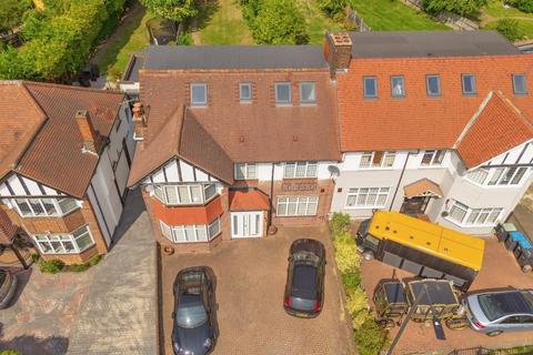 6 bedroom semi-detached house for sale, Wilmer Way, London N14