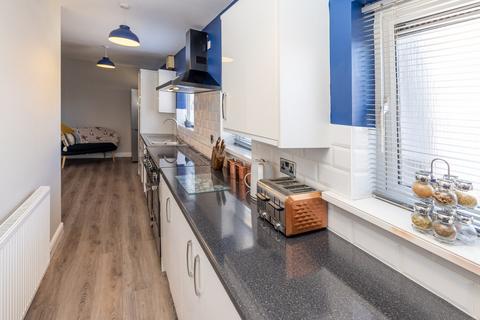 27 Church Road, Stainforth, Doncaster, DN7 5AE