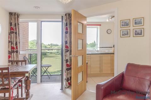 1 bedroom apartment for sale, Glenhills Court, Little Glen Road, Glen Parva, Leicester