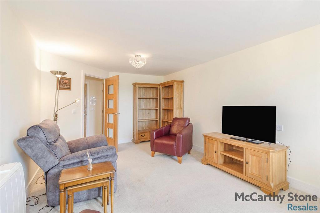 09 living room.jpg