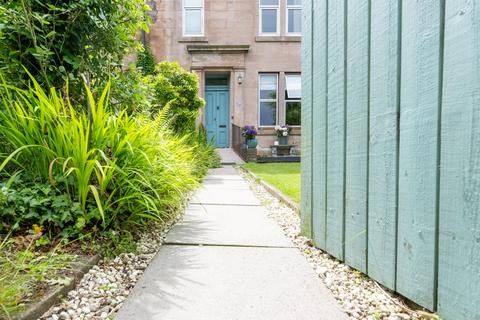 Cove Road, Gourock, PA19