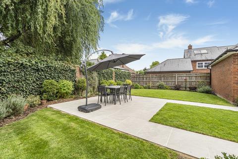 27 River View, Stapleford, Cambridge, CB22 5FW