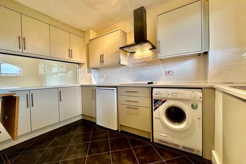 3 bedroom maisonette for sale, Grimston Gardens, Folkestone CT20