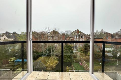 3 bedroom maisonette for sale, Grimston Gardens, Folkestone CT20