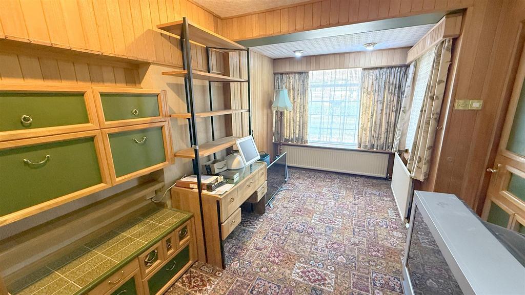 Snug/Playroom