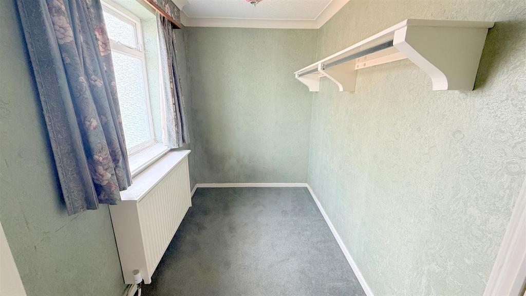 Walk-in Wardrobe/Dressing Room