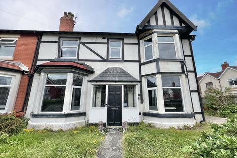 Semi-detached house - St. Stephens Avenue, North Shore FY2