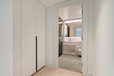 3 bedroom flat for sale, Three Bedroom Apartment For Sale | One Bishopsgate Plaza, City of London EC3A 7AB | Knight Frank