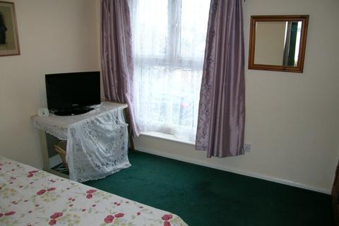 undefined, Langley Avenue, Worcester Park KT4