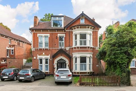 Bromley Road, BR3