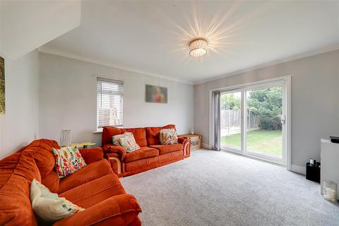 3 bedroom detached house for sale, Sunningdale Road, Worthing BN13