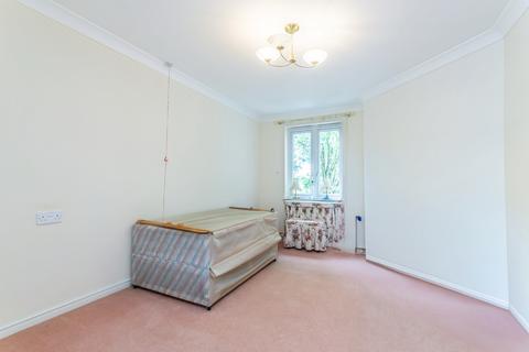 undefined, Roman Court (Edenbridge), Edenbridge TN8