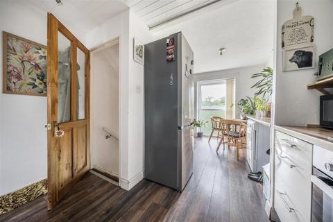 81 Malvern Drive, Bristol, BS30 8XA