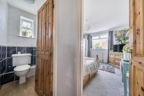 81 Malvern Drive, Bristol, BS30 8XA